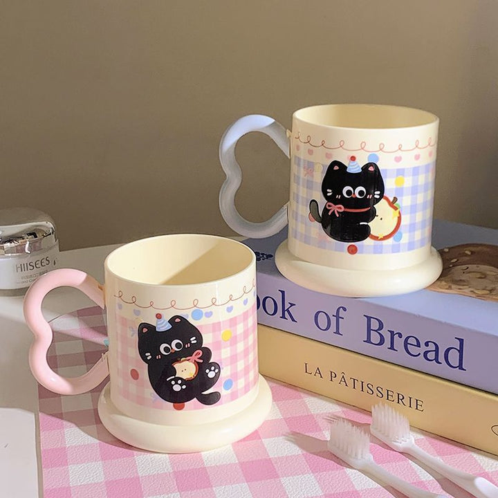Keramiktasse mit Verspieltem Katzenmotiv Karnz