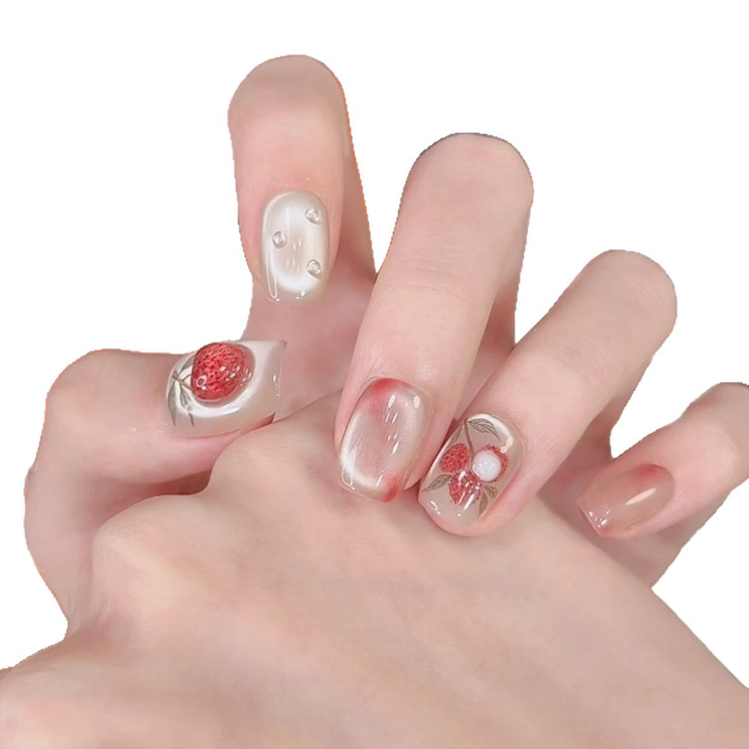 Künstlerisches Floral-Nageldesign Karnz