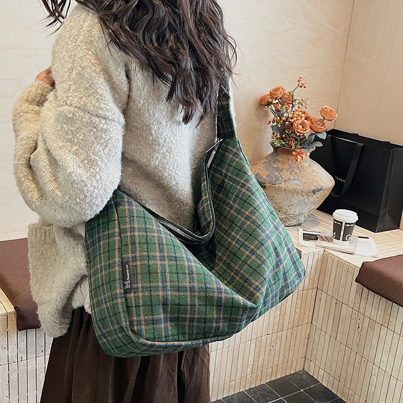 Chic Everyday Hobo Bag Karnz