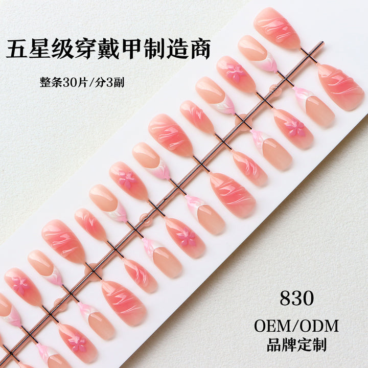 Blumenverzierte Press-On Nagels Set Karnz