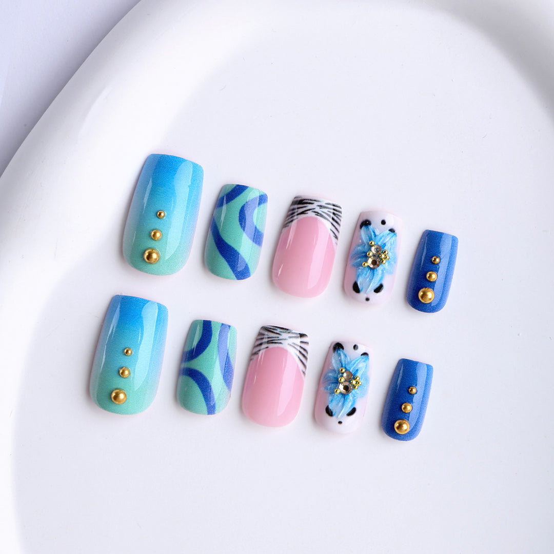 Künstliche Fingernägel mit Handgefertigten Designs Karnz