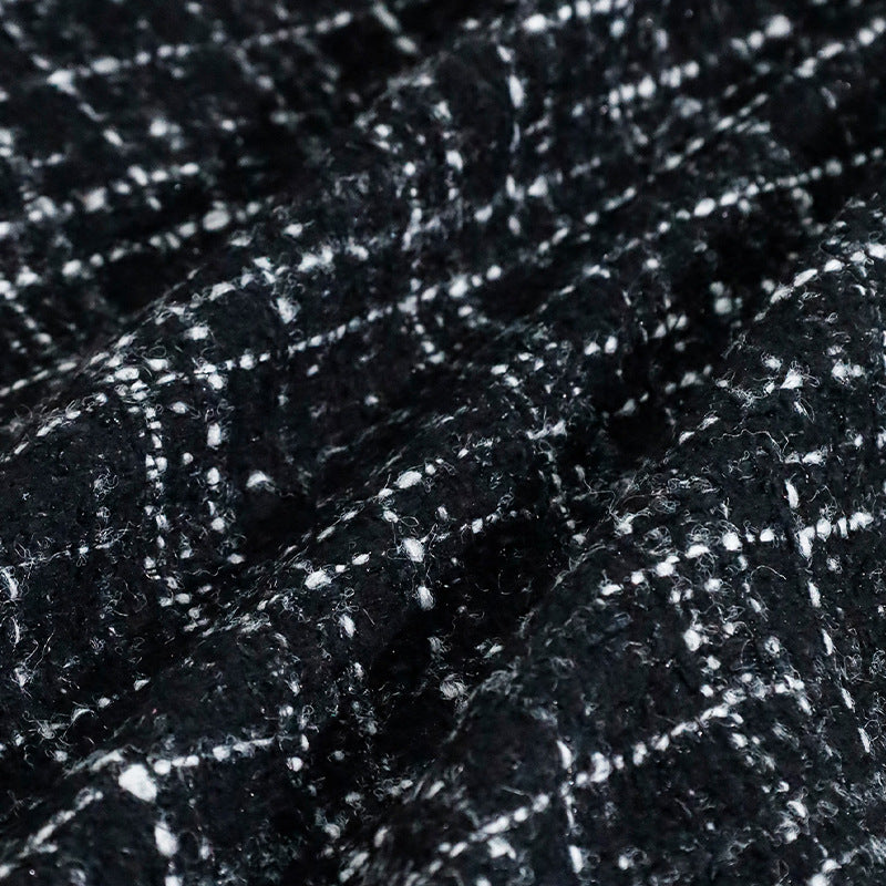 Quadratischer Kissenbezug Karnz aus strukturiertem Tweed‑Bouclé mit gewebtem Karomuster
