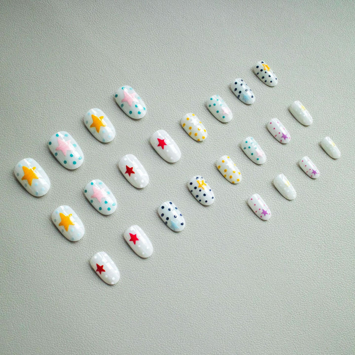 Künstlerisches Stern- und Punkt-Nagelkunst-Set