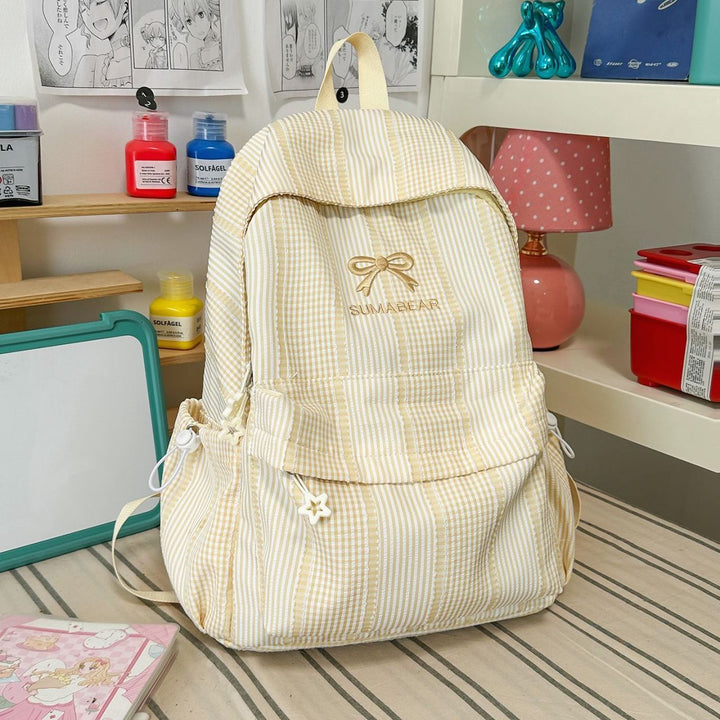 Stylische gestreifte Rucksack