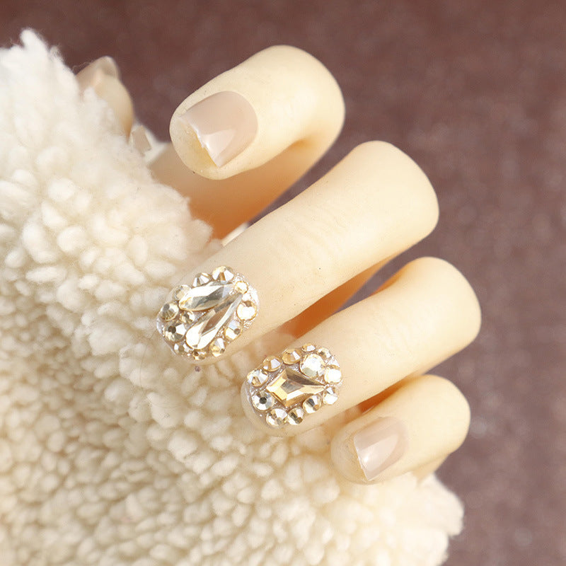 Dekorativer Strass Press-On Nail Kit