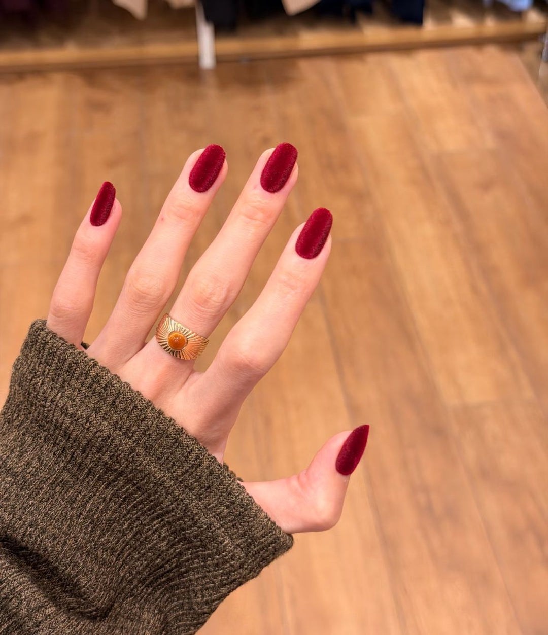 Samt-Nagelkunst-Verstärkungen Karnz