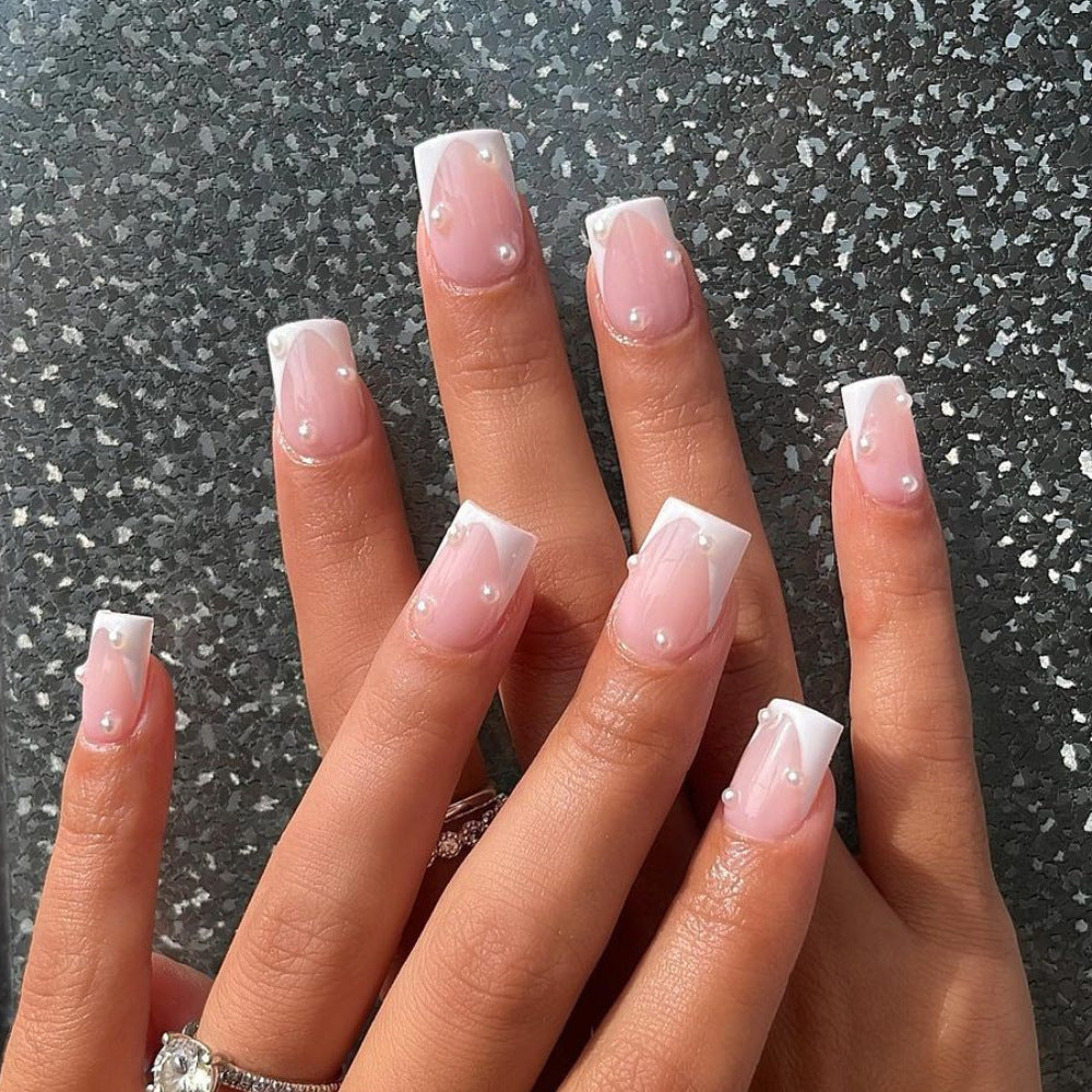 Elegante Faux-French-Tip Press-On Nägel mit Perlen Karnz
