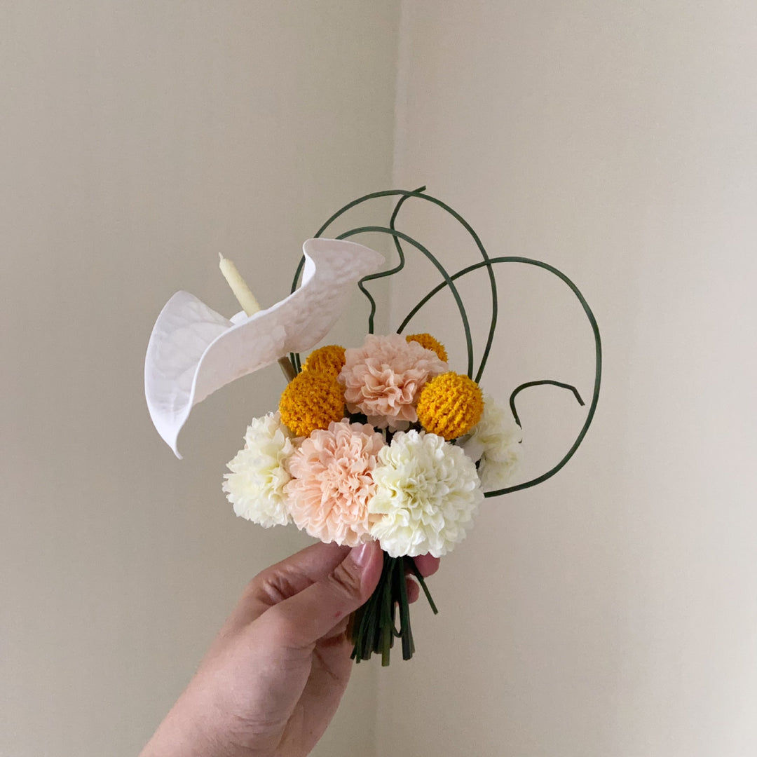 Chic Floral Handheld Bouquets