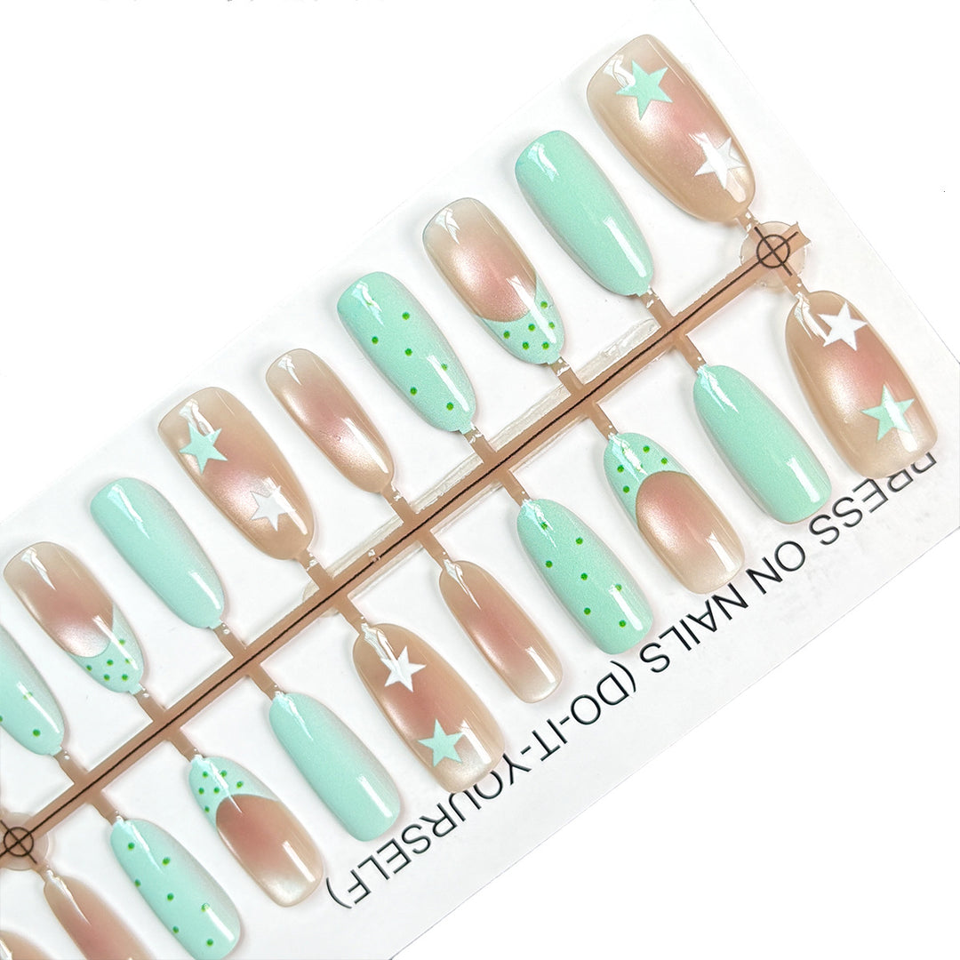 Press-On Nagelkunst Karnz