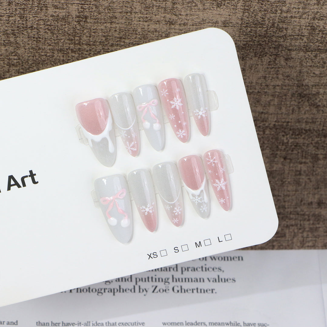 Künstlerisches Press-On Nagelkunst-Set mit saisonaler Dekoration Karnz