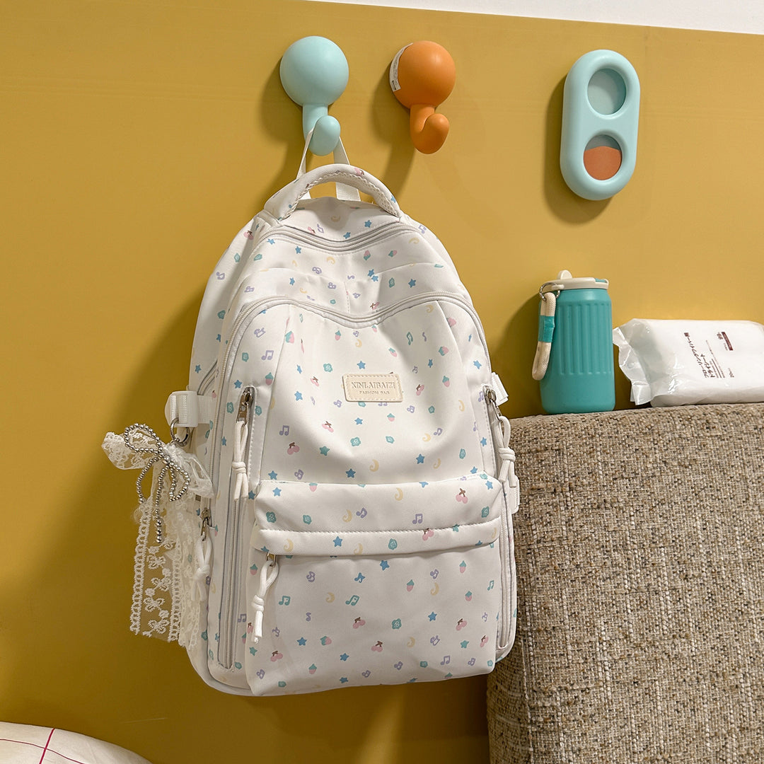 Stylischer Multi-Taschen-Rucksack mit dekorativen Akzenten Karnz
