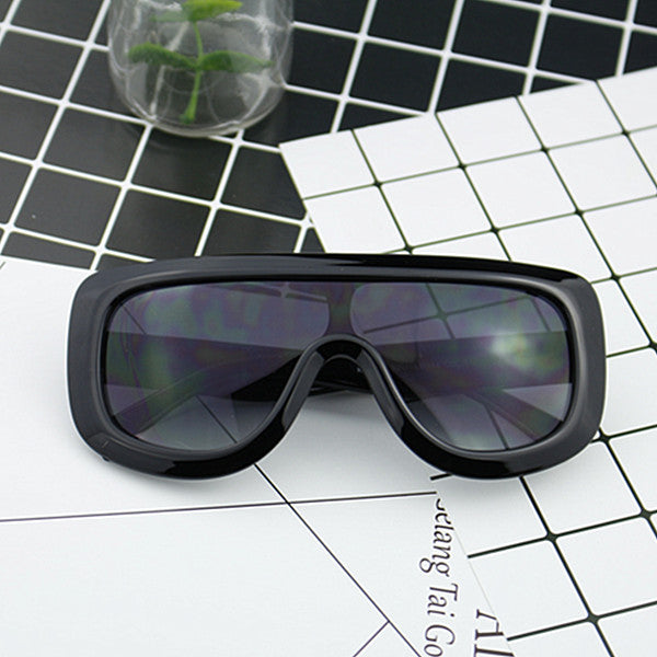 Damen Sportliche oversized Sonnenbrille mit futuristischem Design Karnz