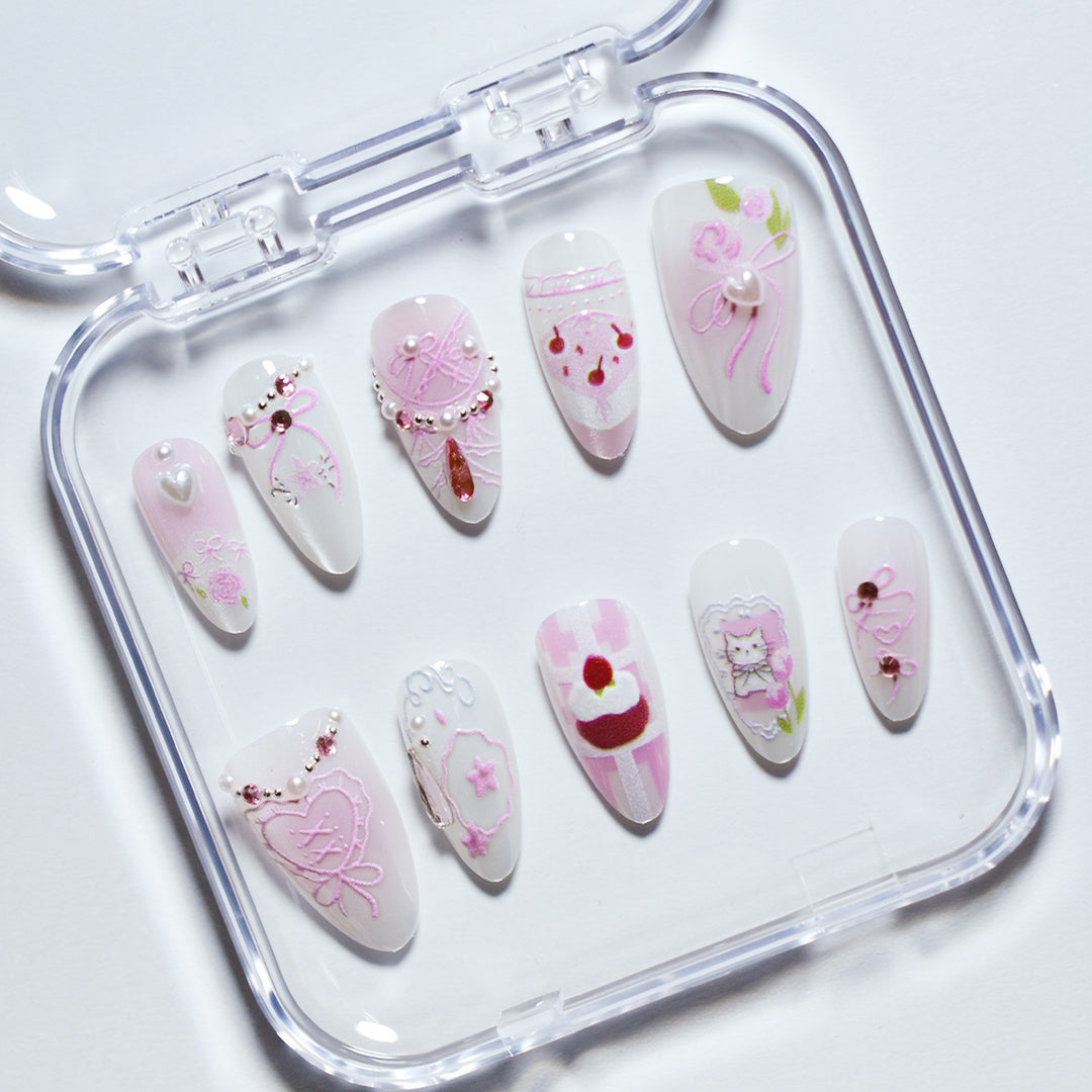 Dekoratives Press-On Nail Art Set Karnz