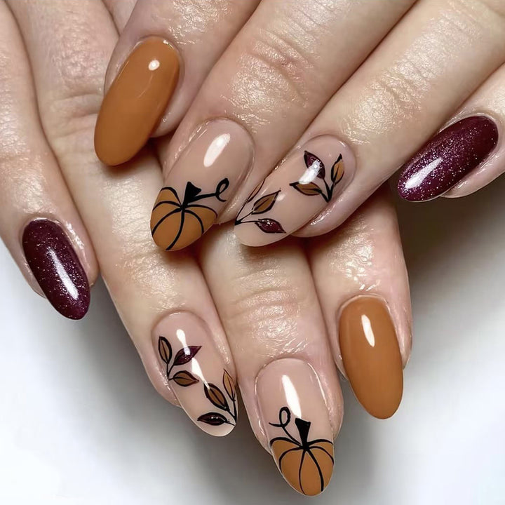 Saisonales Thematisches Nagelkunstset Karnz