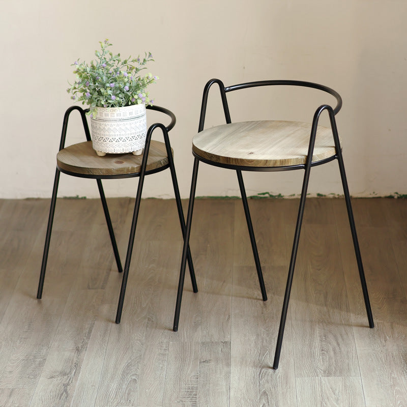 Moderner Hocker mit Holzsitz Karnz