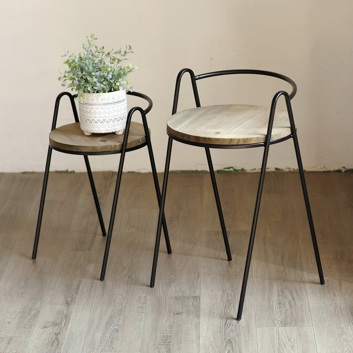 Moderner Hocker mit Holzsitz Karnz
