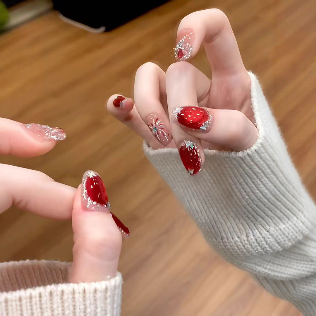 Festliches Ornamentiertes Nail Art Set