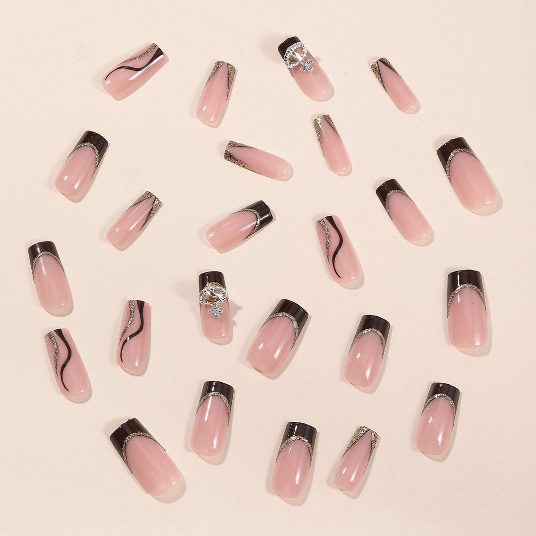 Luxuriöse Glamouröse Nagelkunstverlängerungen Karnz