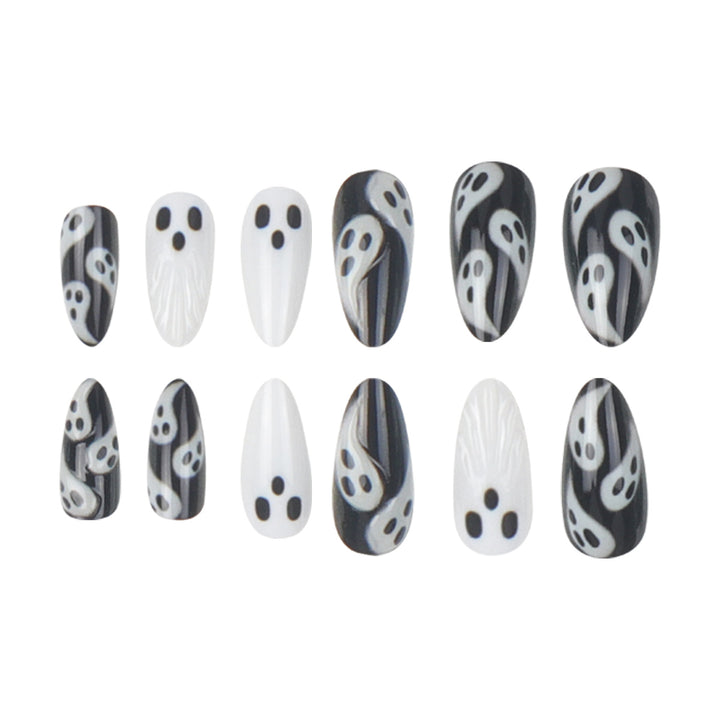 Künstlerische Geister-Themen-Nagelkunst Karnz