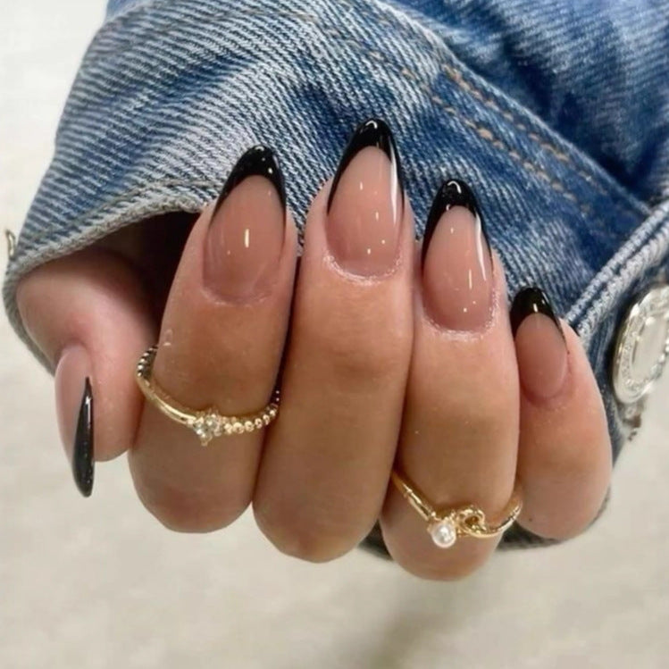 Glamouröse Nageldesigns Karnz