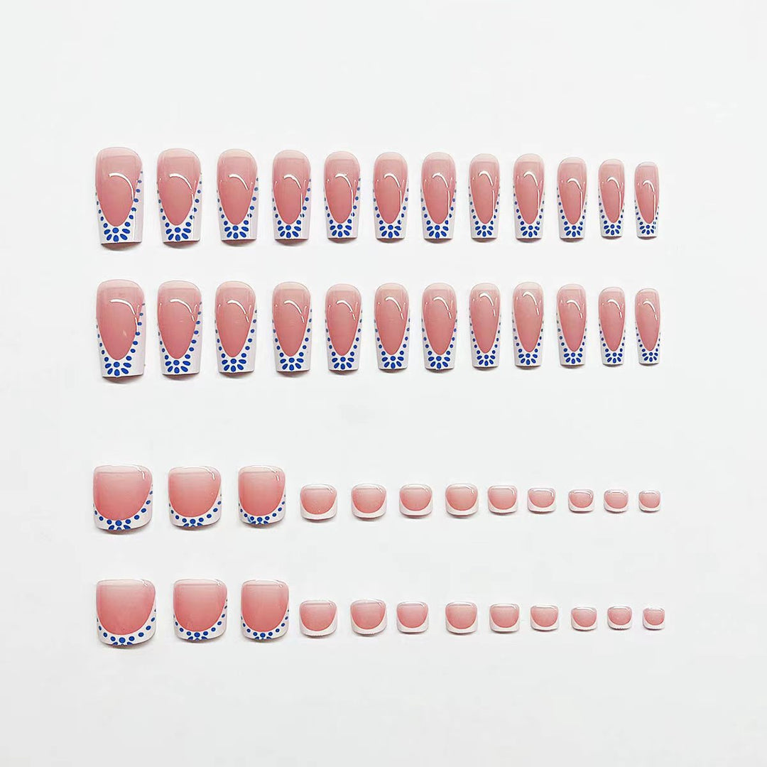 Elegante Nagelkunstverlängerungen Karnz