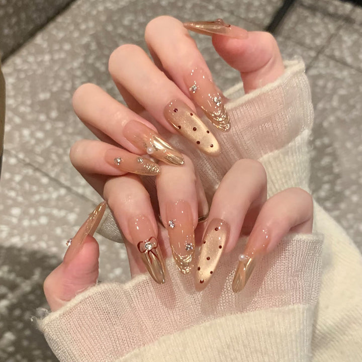 Elegantes Gel Press-On Nagelset Karnz