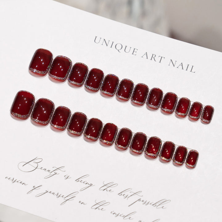 Elegantes Press-On-Nagelkunst-Set mit Glitzerakzenten