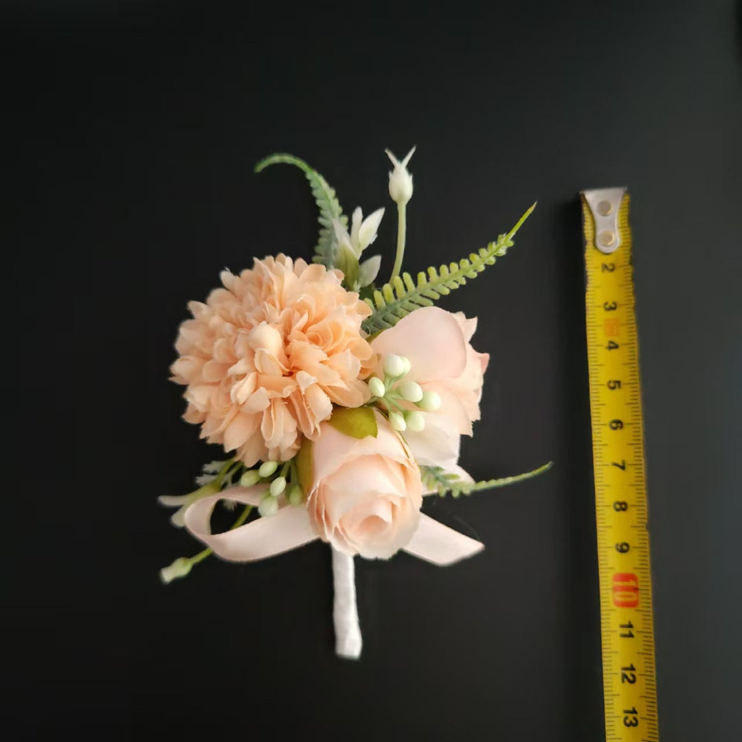 Klassische Blumen Corsage