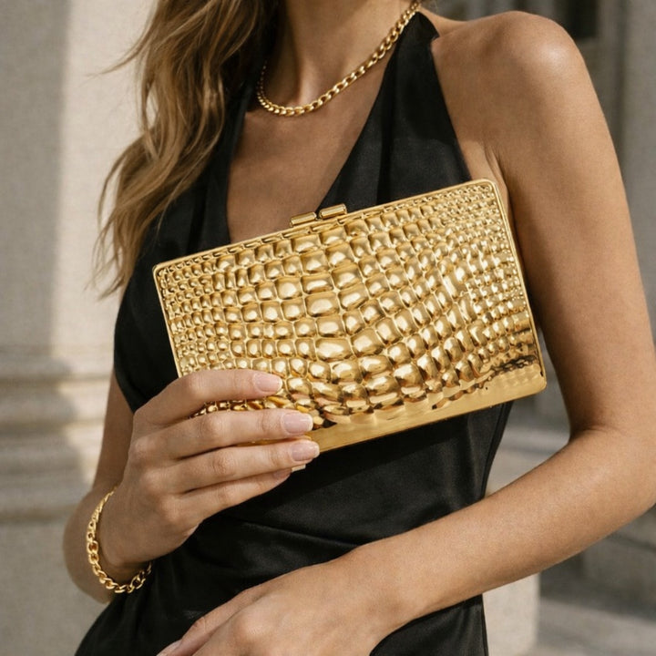 Skulptierte Metall-Clutch