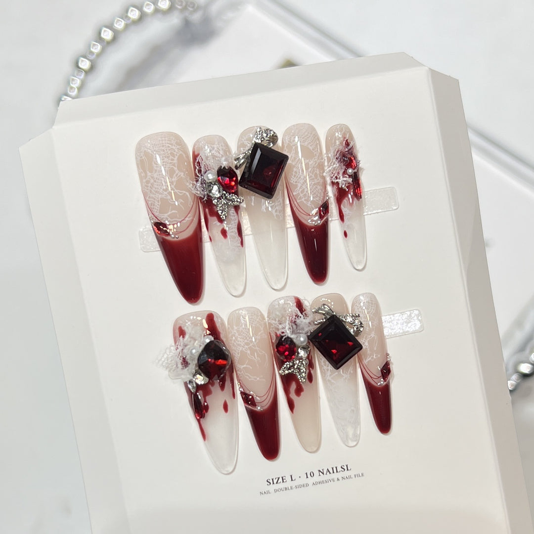 Elegantes dekoratives Press-On-Nagelkunst-Set Karnz