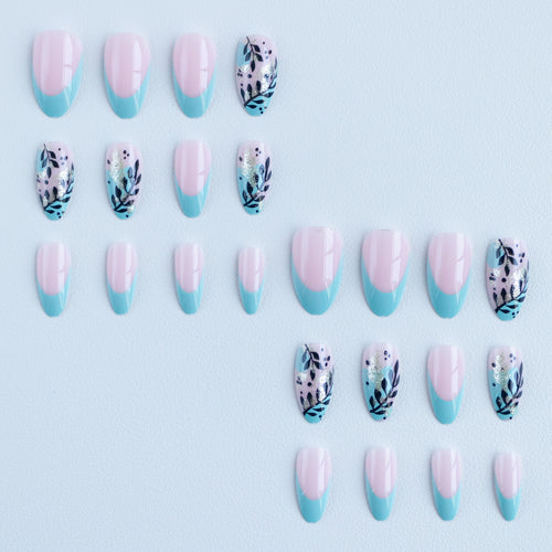 Elegantes Künstlerisches Nageldesign