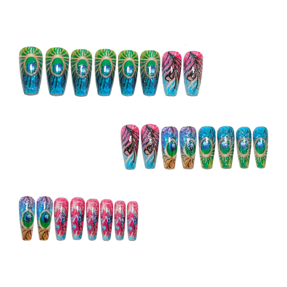 Glamouröses Kunstnagelset Karnz