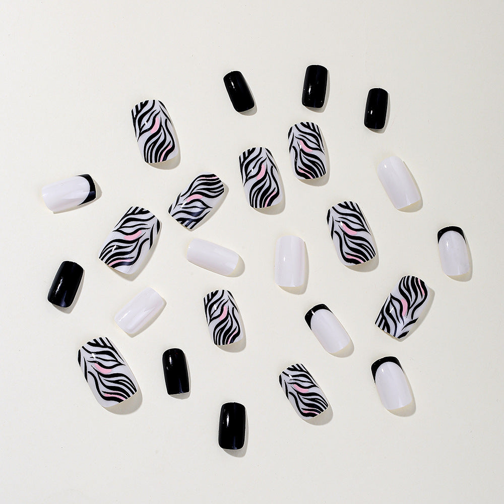 Stylische Zebra-Muster Acryl-Nagelkunst Karnz