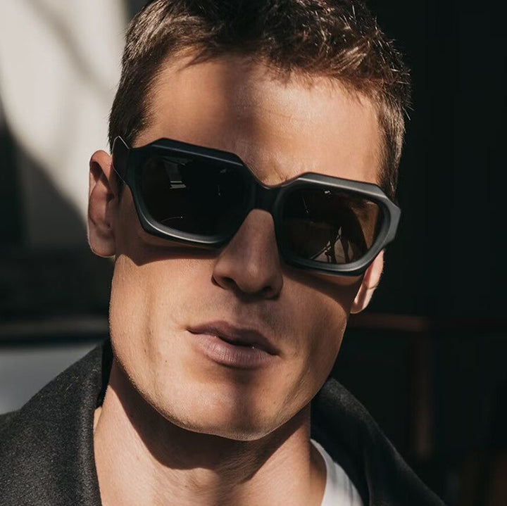 Damen stilvolle Sonnenbrille im geometrischen Design Karnz