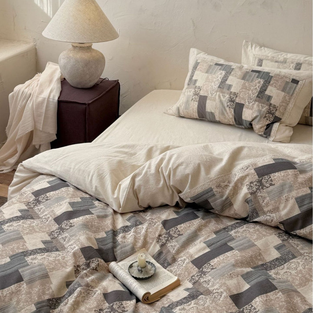 Moderne Patchwork-Bettwäschegarnitur in Leinenoptik mit Wende-Design