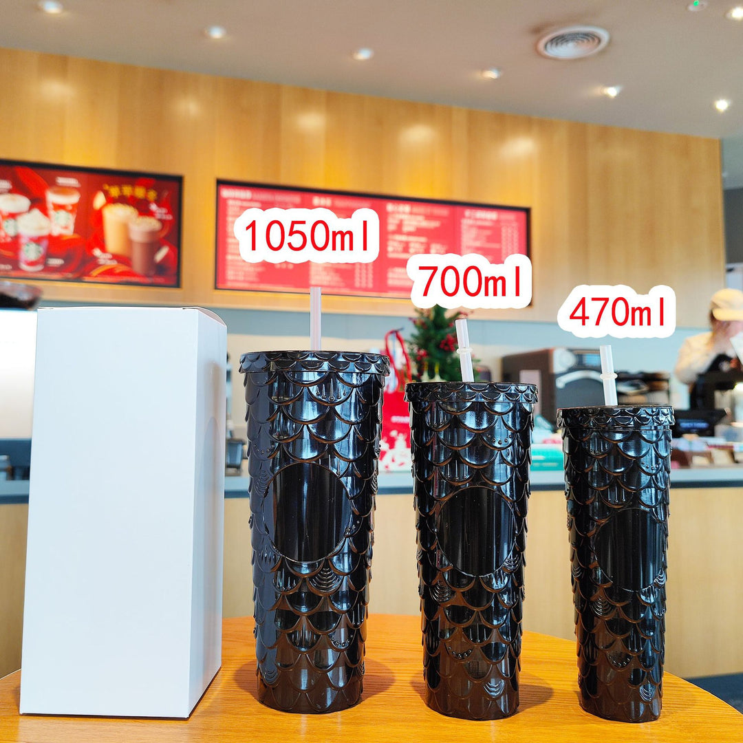Damen trendige Trinkbecher im Wellenmuster Karnz