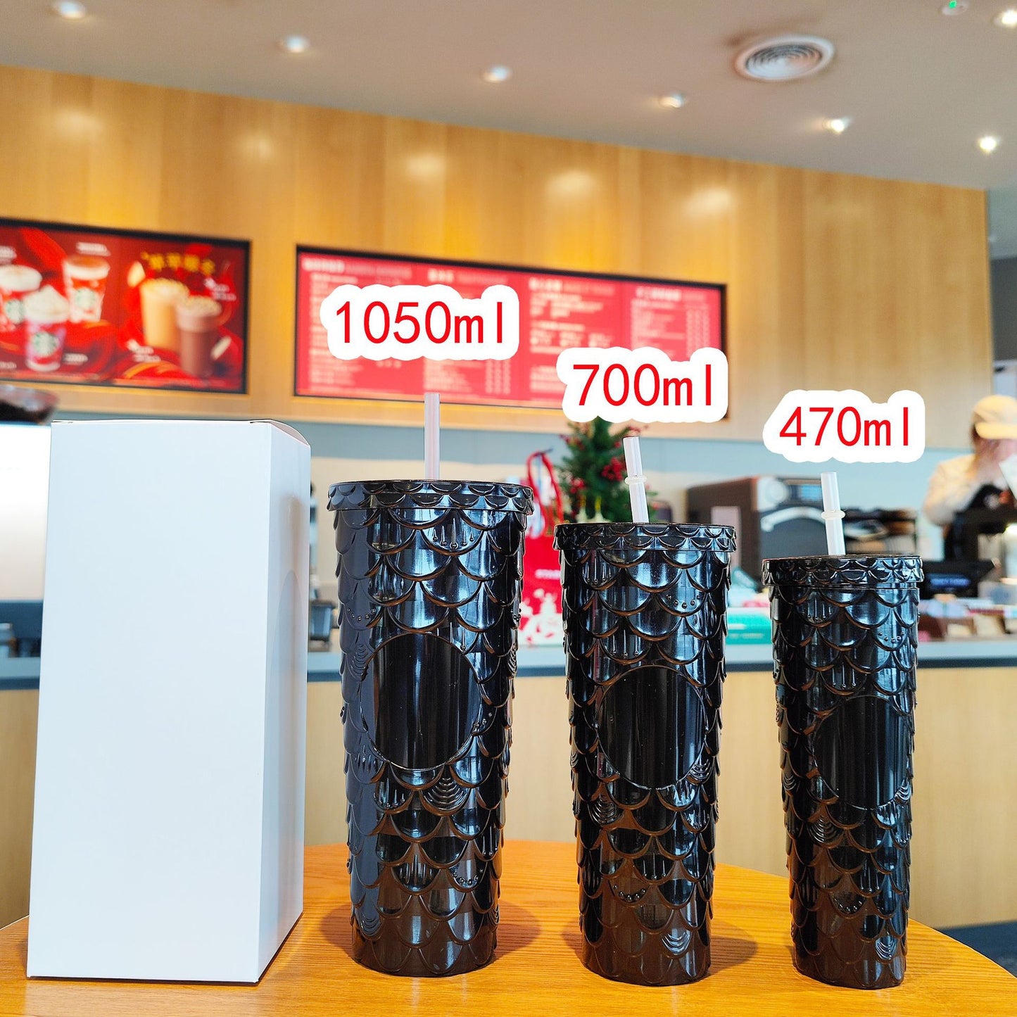 Damen trendige Trinkbecher im Wellenmuster Karnz