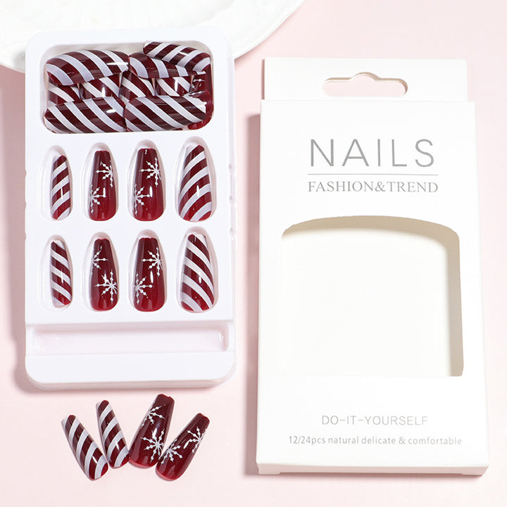 Festives Nageldesign-Set Karnz