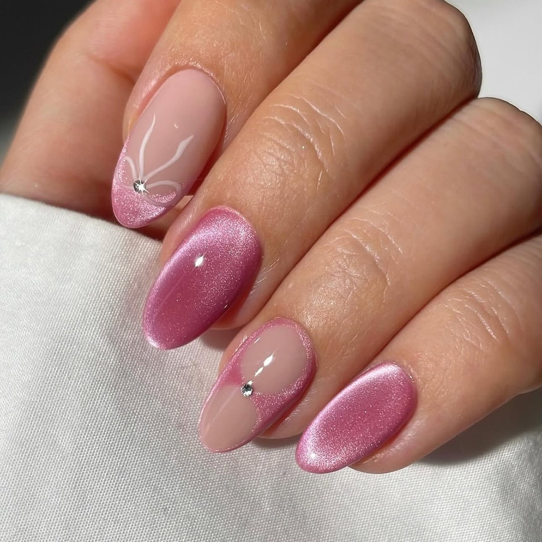 Elegante Kunstnägel mit Glitzerakzenten Karnz