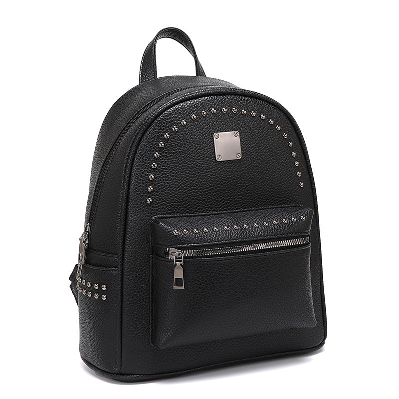 Nieten-Leder-Rucksack Karnz