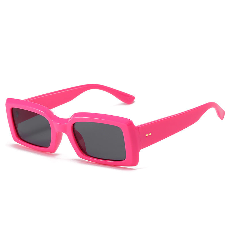Übergroße geometrische Sonnenbrille mit verlaufenden Gläsern Karnz