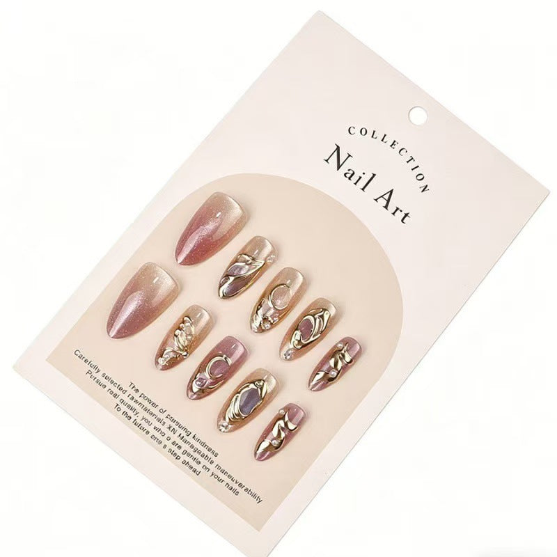 Künstlerisches Press-On-Nagelset mit goldenen Akzenten Karnz