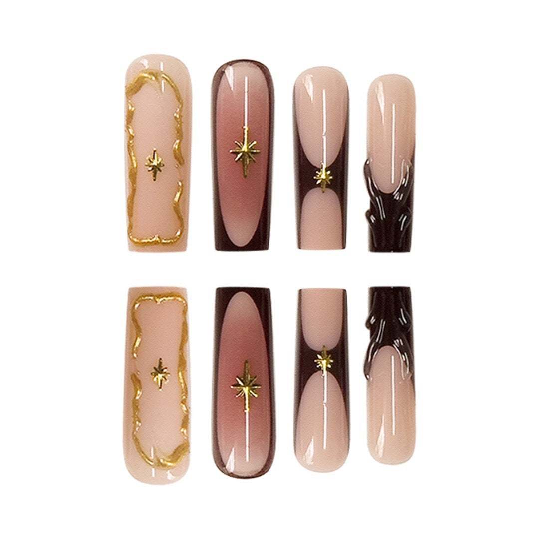 Elegante Designer-Nagelkunstverlängerungen Karnz