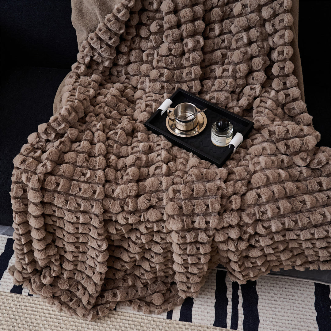 Chunky Strickplüschwurfdecke