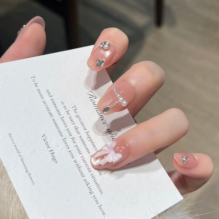 Dekorative Rhinestone Nagelkunst Verlängerungen Karnz