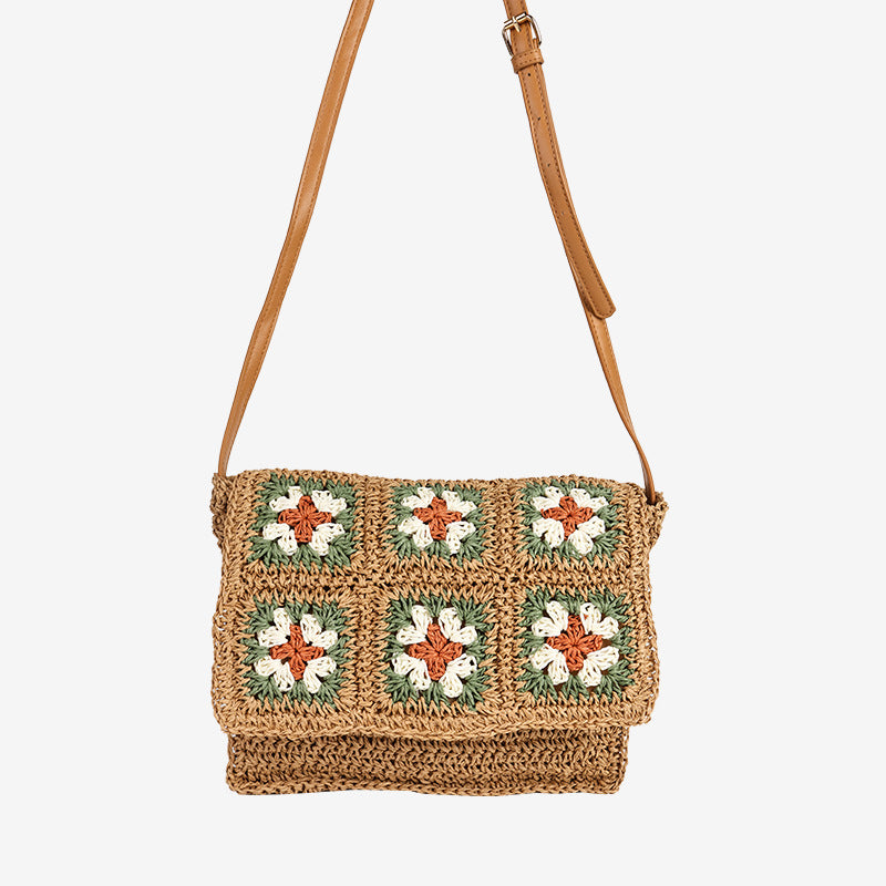 Damen Handtasche aus geflochtenem Naturmaterial mit bunten Applikationen Karnz
