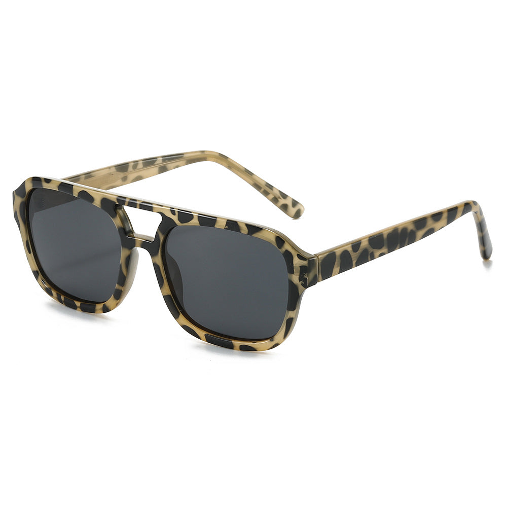 Damen modische Sonnenbrille im eleganten, kantigen Design Karnz