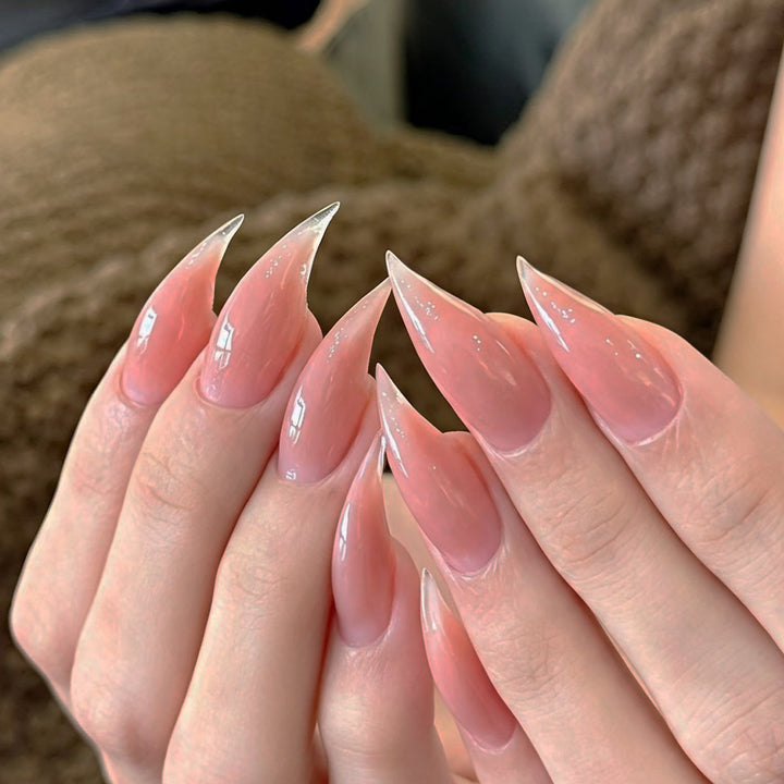 Sleek Stiletto Nagelvergrößerungen Karnz