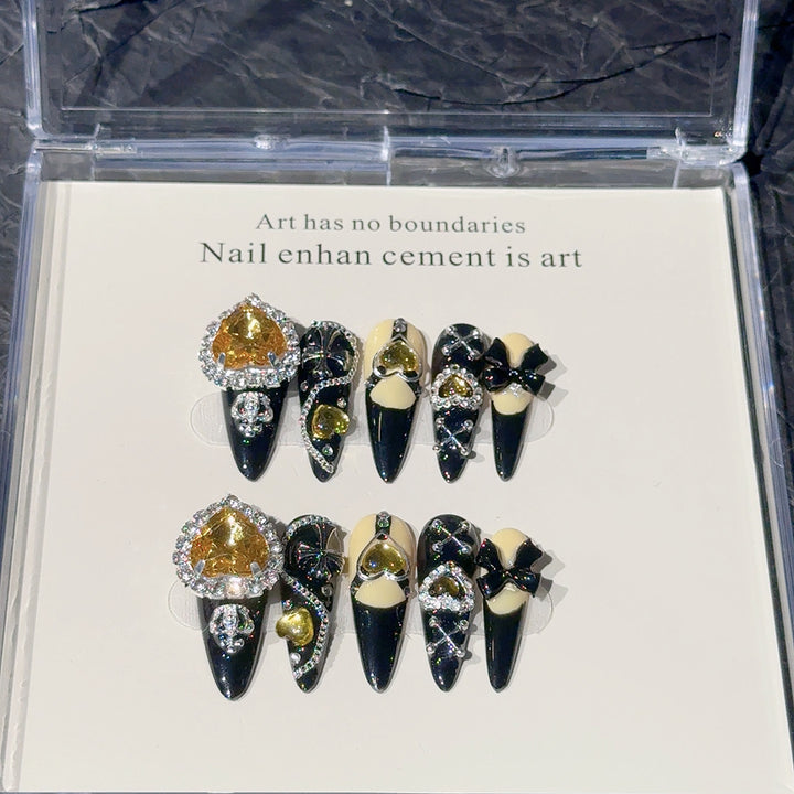 Luxuriöse dekorative Nagelspitzen