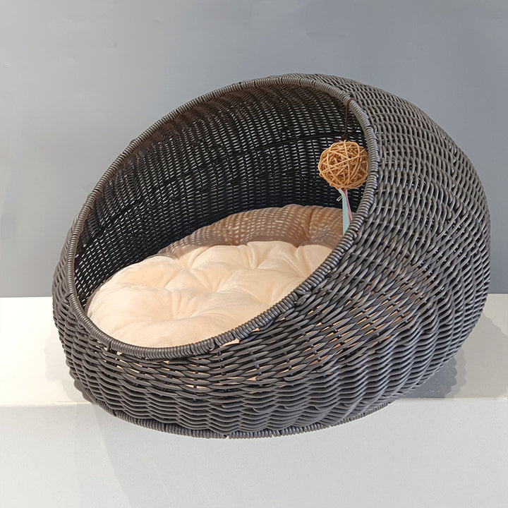 Gemütliches Katzenbett aus geflochtenem Naturmaterial Karnz